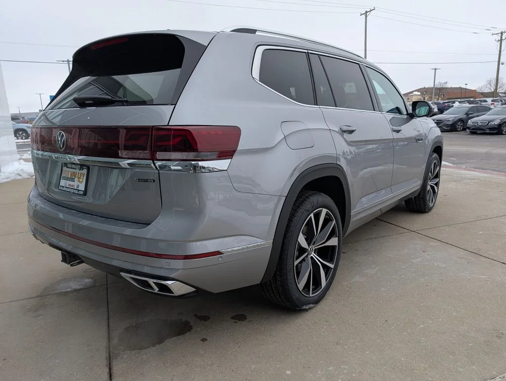 2026 Volkswagen Atlas SEL Premium R-Line - Photo 4