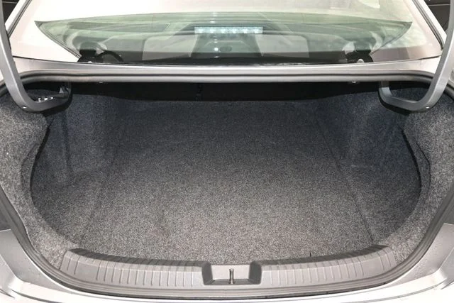 Used 2024 Pyrite Silver Metallic Volkswagen 1.5T SE image 17