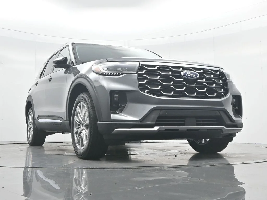 New 2026 Carbonized Gray Metallic Ford Platinum™ image 45