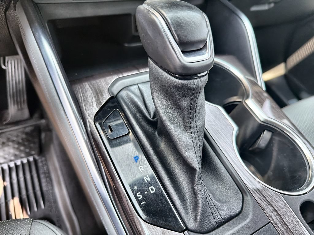 Used 2021 Gray Toyota Hybrid Limited image 22