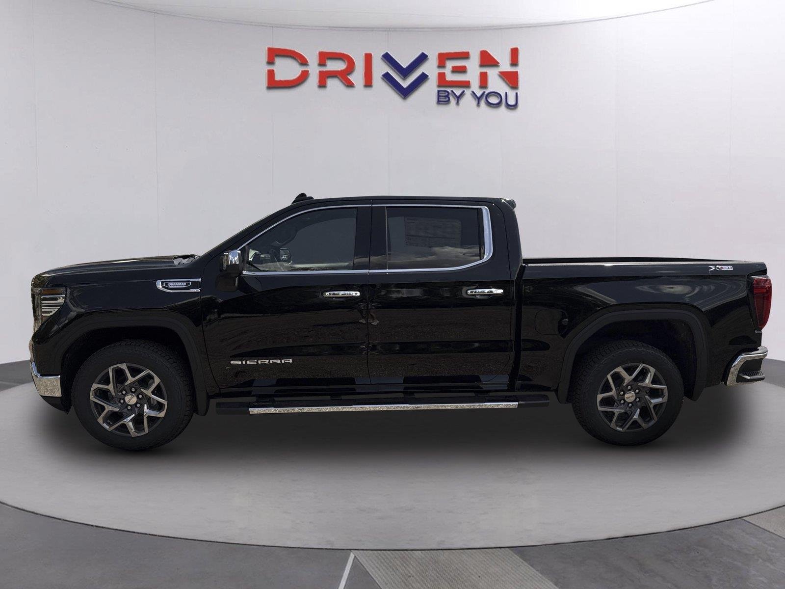 New 2026 Onyx Black GMC SLT image 7