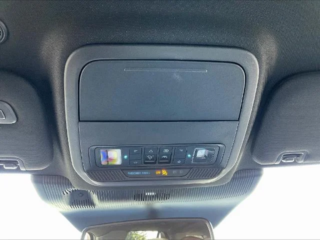 New 2027 Star White Metallic Tri-Coat Ford Platinum™ image 69