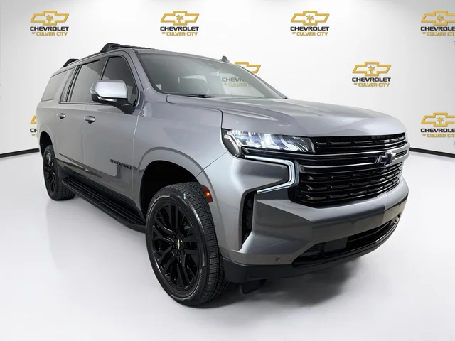 2022 Chevrolet Suburban RST