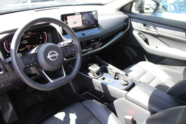 Used 2024 Black Nissan SL image 2
