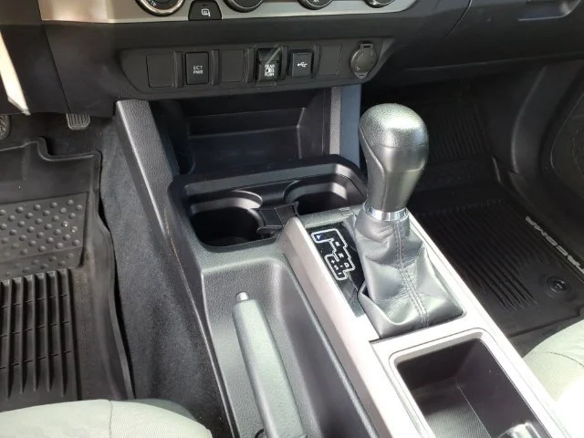 2020 Toyota Tacoma SR5 - Photo 11