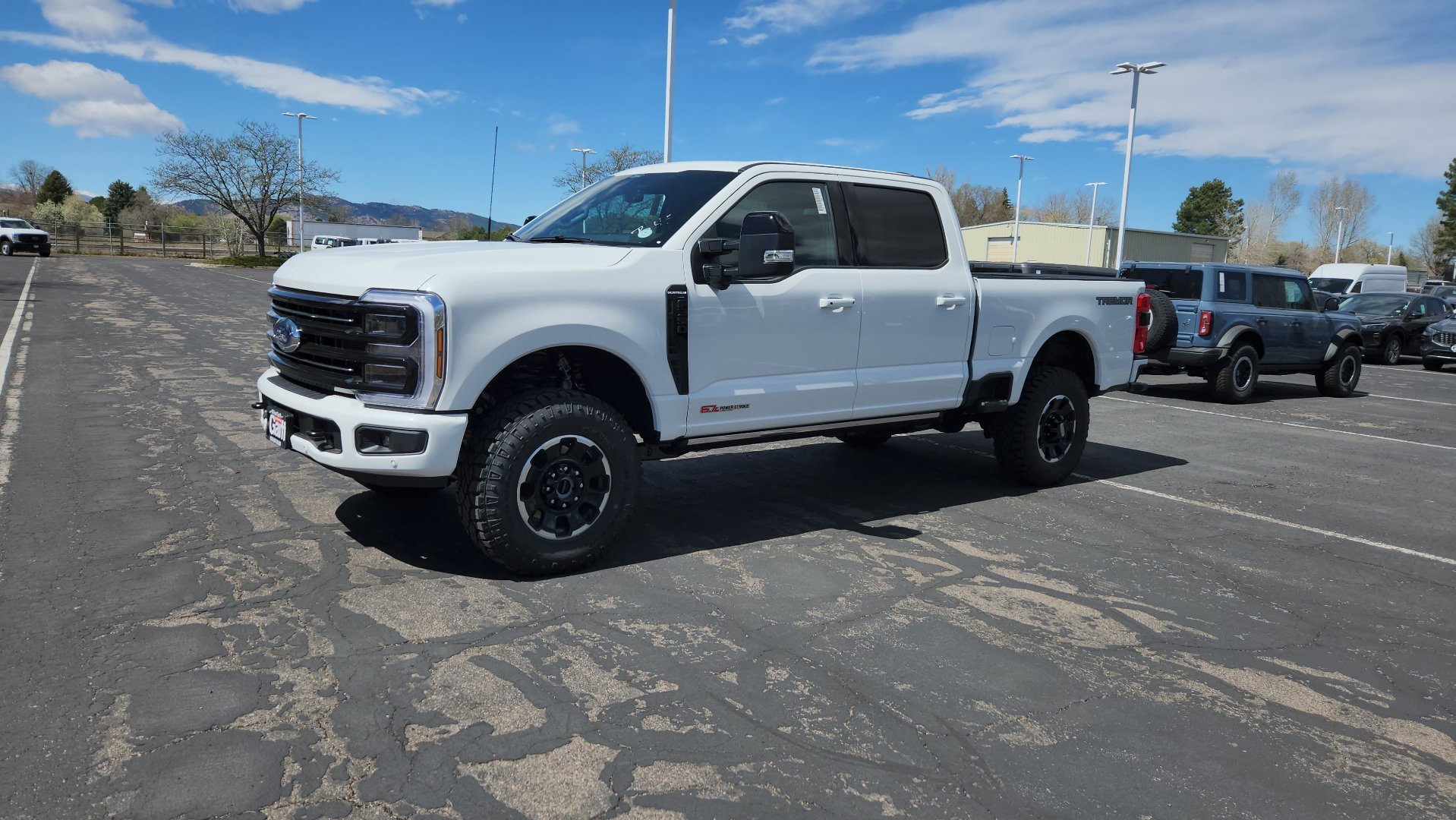 New 2026 Star White Metallic Tri-Coat Ford Platinum image 3