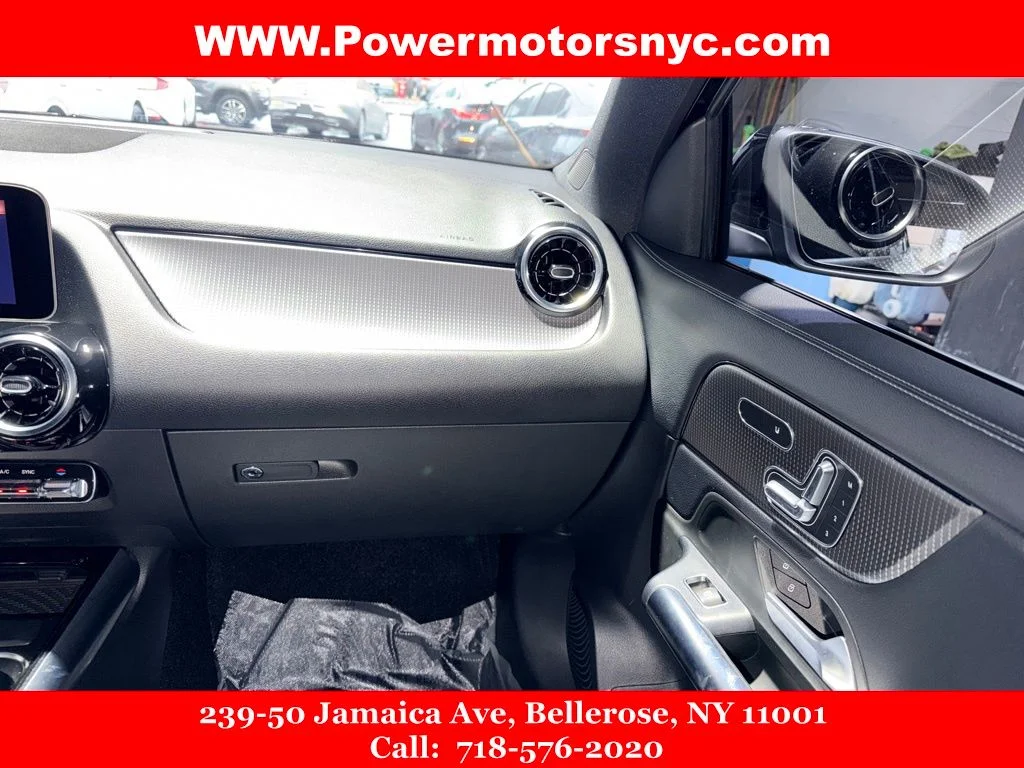 Used 2021 Black Mercedes-Benz GLA 250 image 23