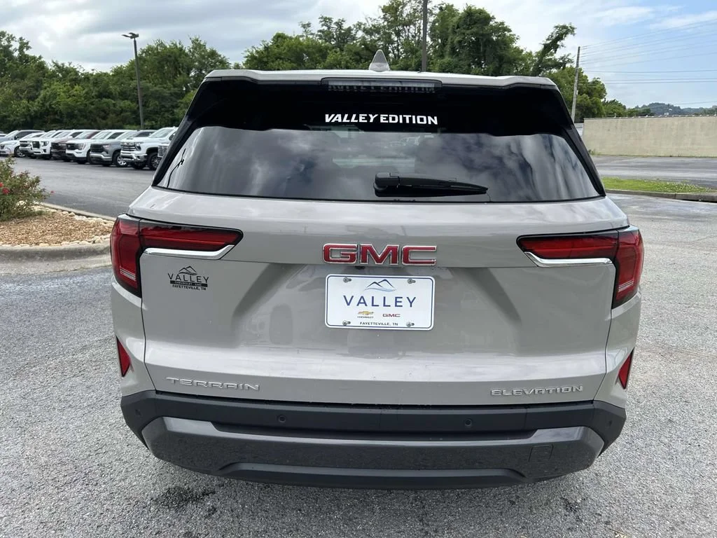 New 2027 Riverstone Metallic GMC Elevation image 5
