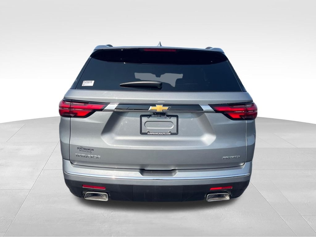 Used 2023 Gray Chevrolet Premier image 4