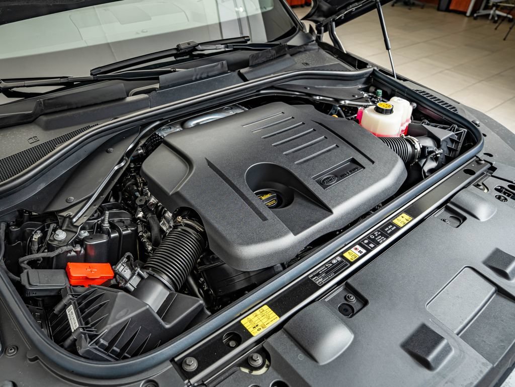 New 2026 Carpathian Grey Land Rover Dynamic SE image 40