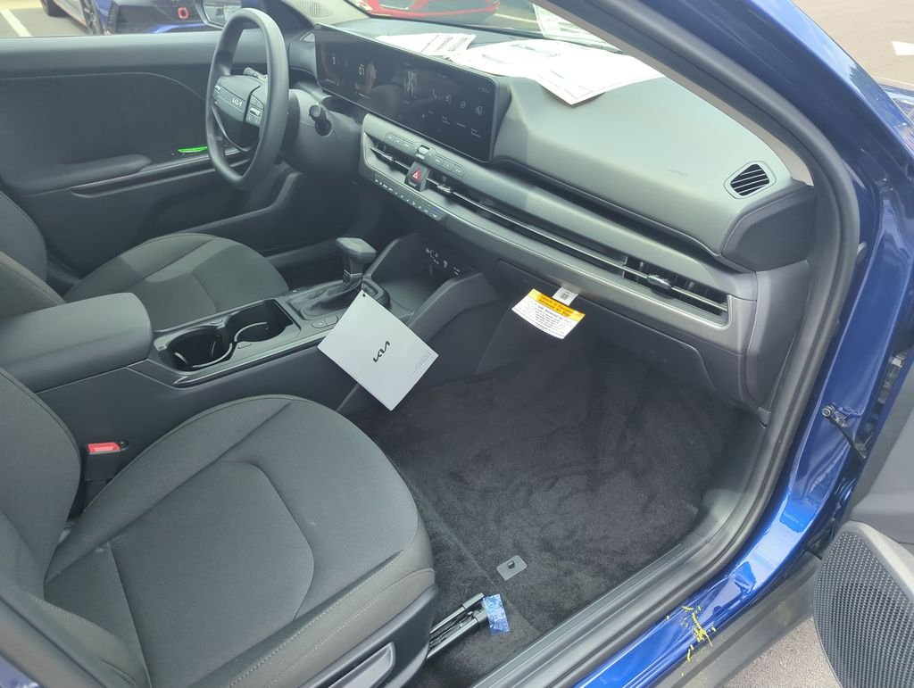 New 2026 Deep Sea Blue Kia LXS image 34