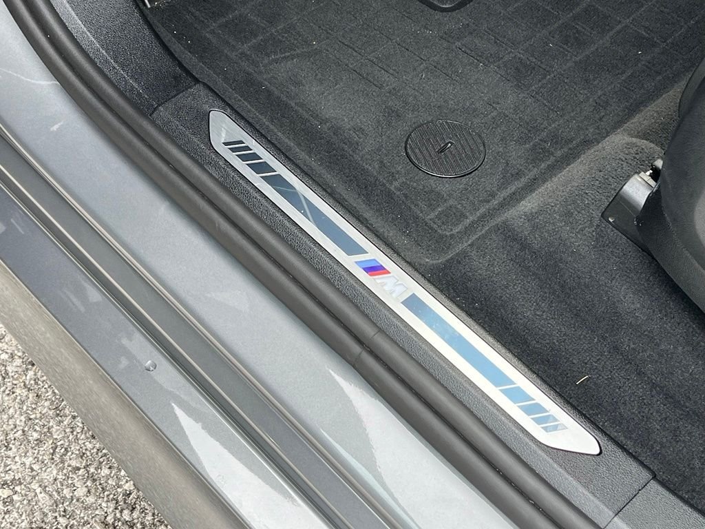 Used 2026 Gray BMW xDrive40i image 22