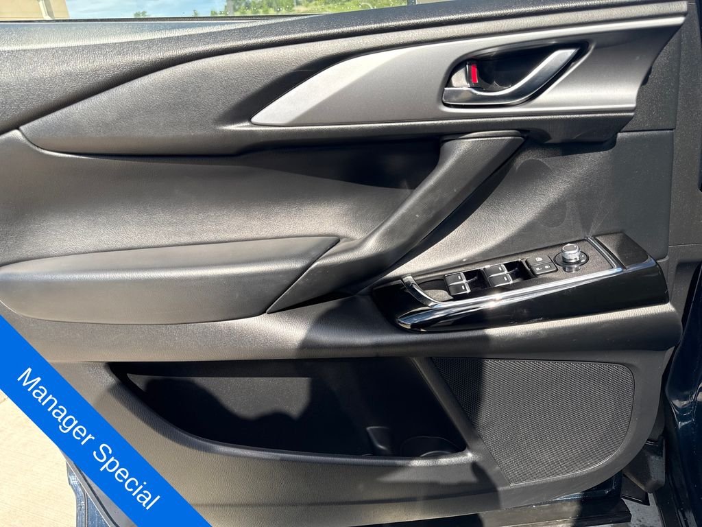 Used 2021 Blue Mazda Touring image 11