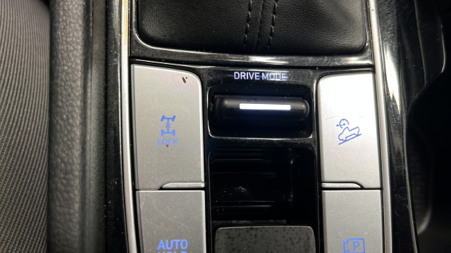 Used 2022 Hampton Gray Hyundai SEL Premium image 30