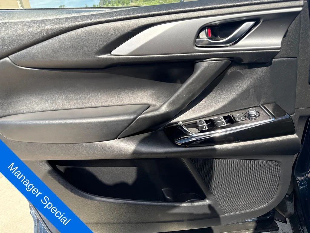 Used 2021 Blue Mazda Touring image 11