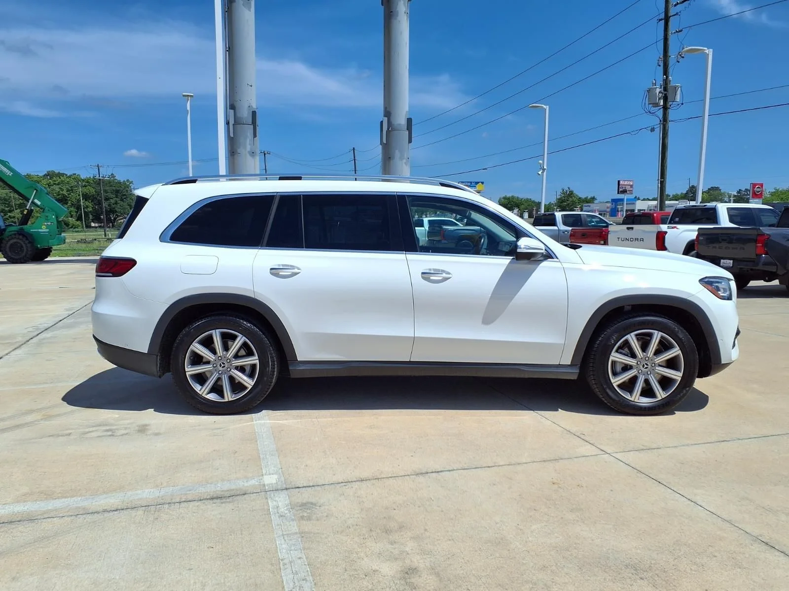 Used 2023 White Mercedes-Benz GLS 450 image 5