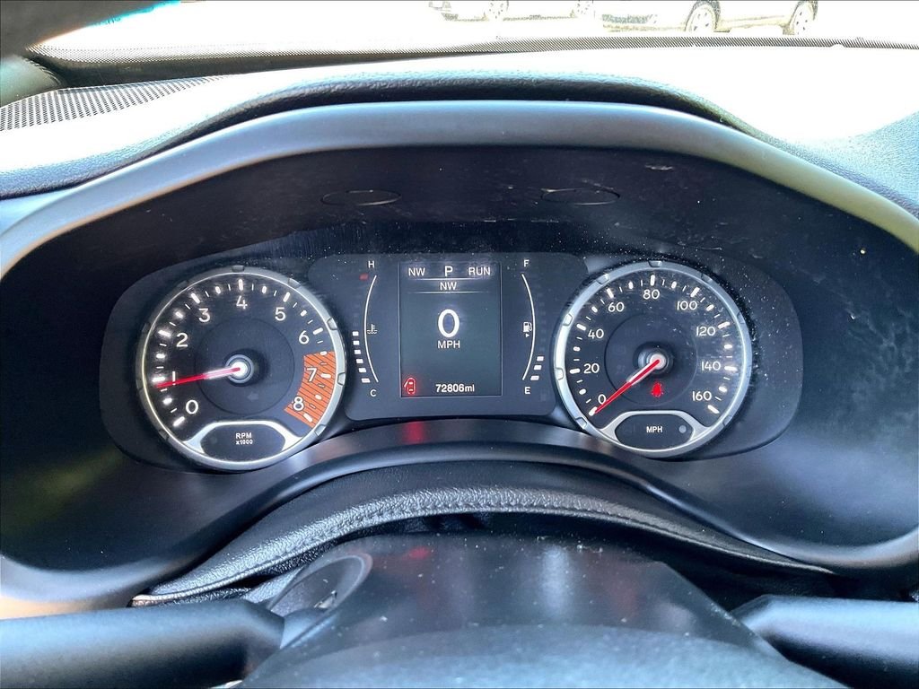 Used 2020 Gray Jeep Sport image 15