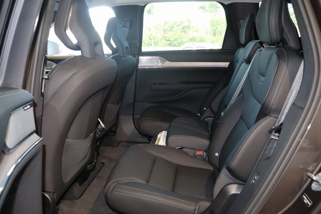 New 2025  Volvo Twin Motor Ultra image 10
