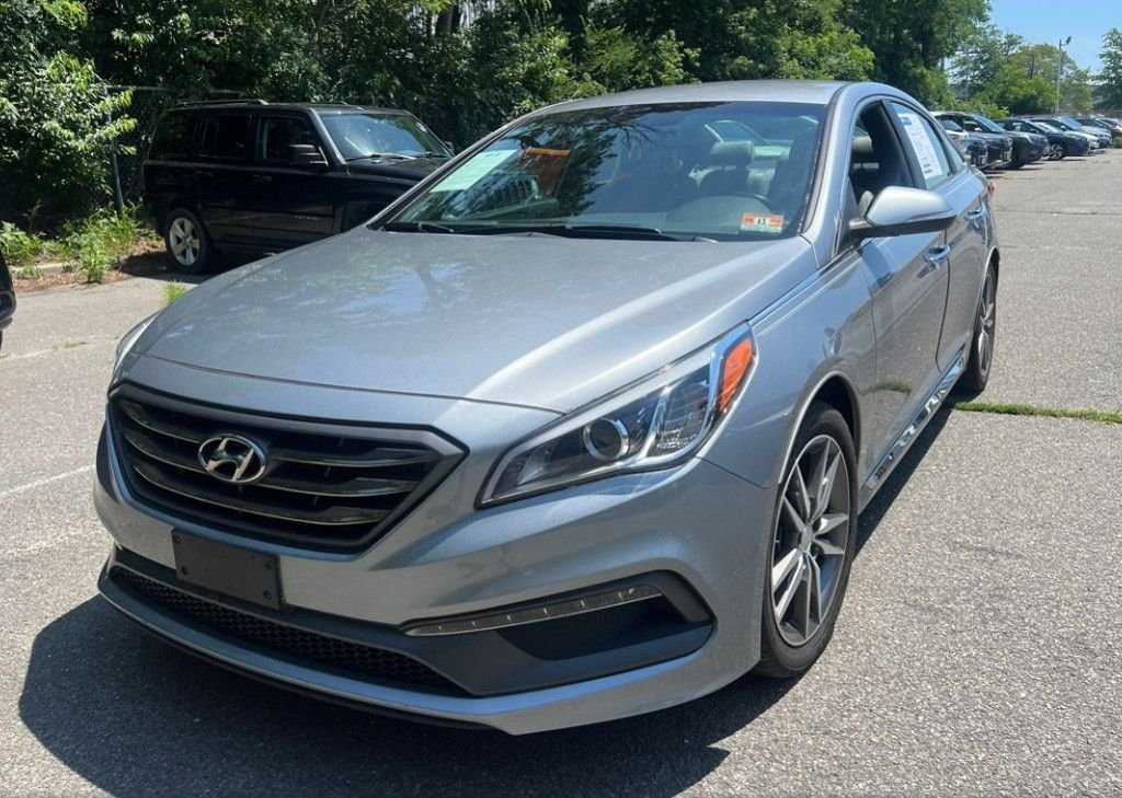 Used 2015 Gray Hyundai Sport 2.0T image 4