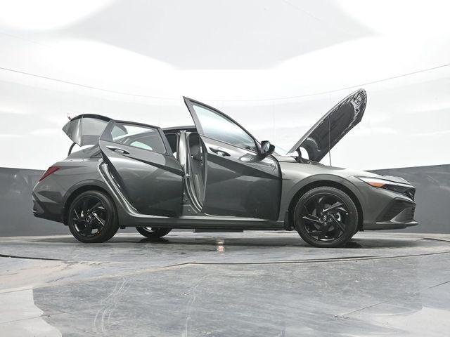 New 2026 Gray Hyundai SEL Sport image 31