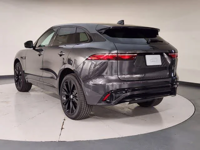 2026 Jaguar F-Pace R-Dynamic S - Photo 6