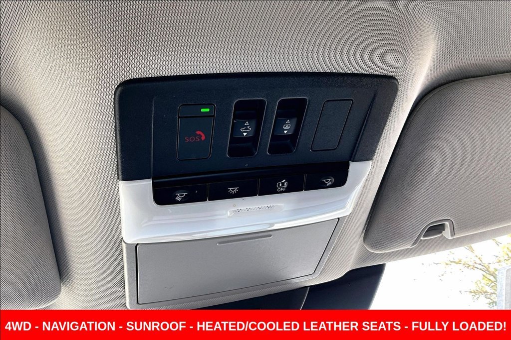 Used 2022 White Nissan Platinum image 19