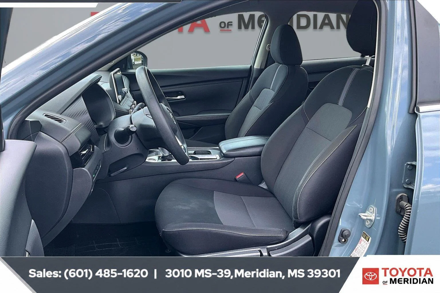 Used 2025 Atlantic Gray Metallic Nissan SV image 18