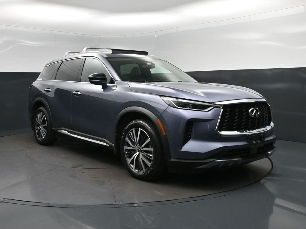 Certified Used 2023 Blue INFINITI Sensory image 9