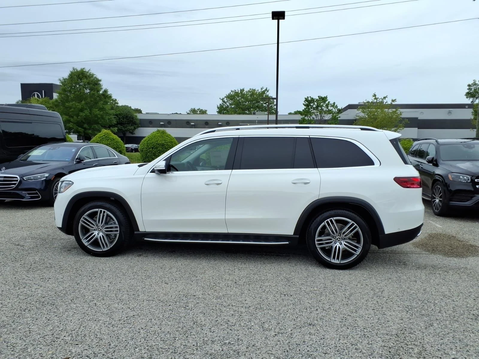 New 2026 WHITE Mercedes-Benz GLS 450 image 10