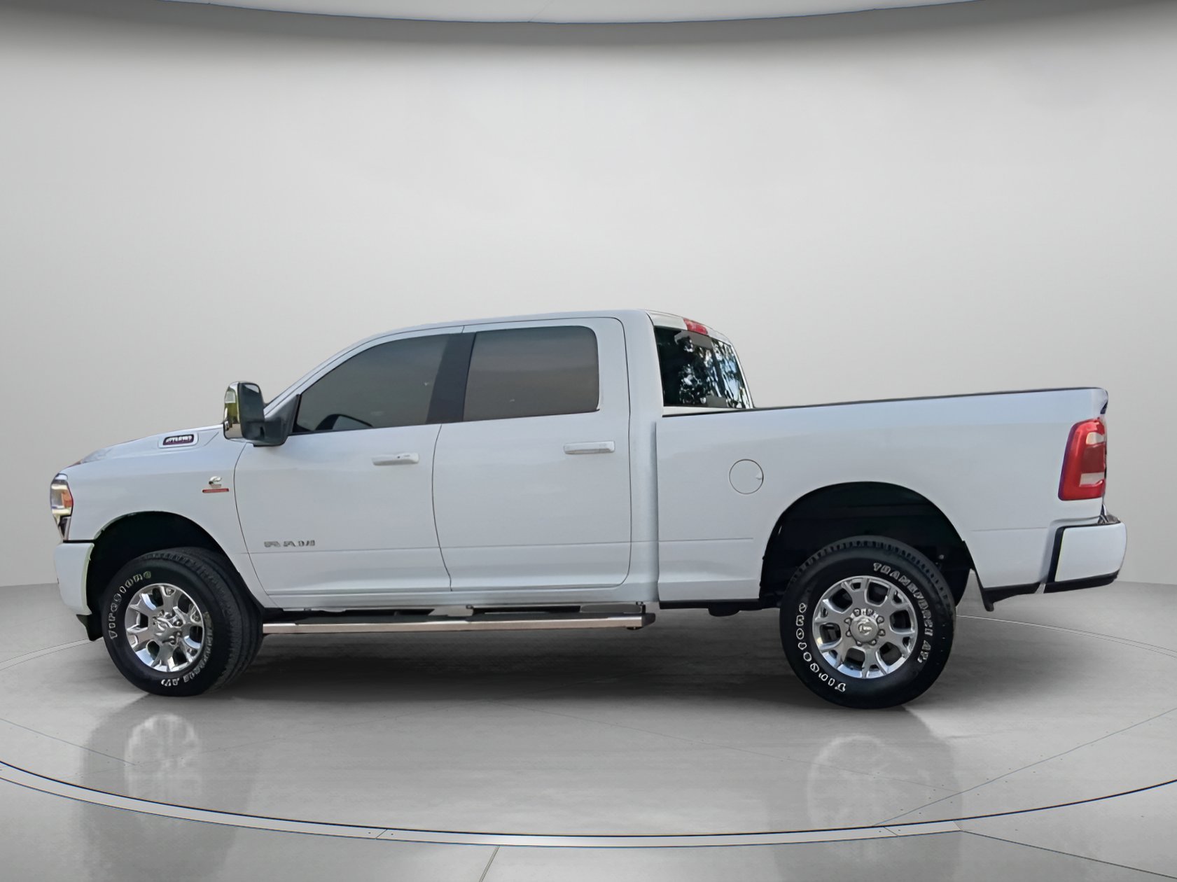 Certified Used 2024 Bright White Clearcoat Ram Laramie Crew Cab Pickup image 17