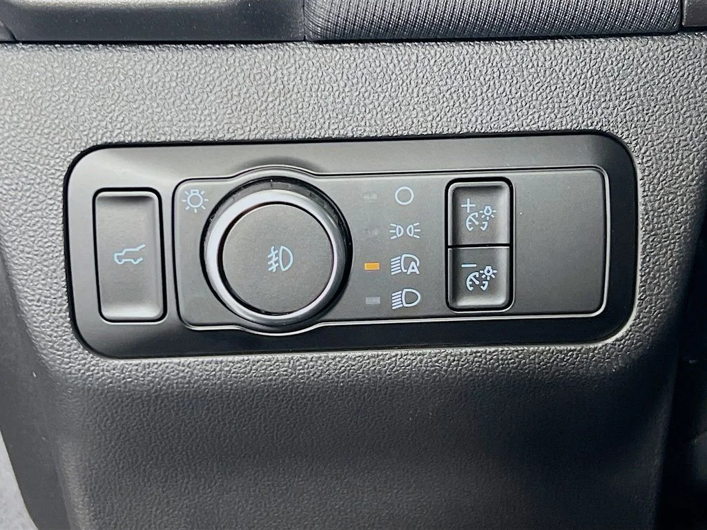 New 2025 Carbonized Gray Metallic Ford Outer Banks image 20