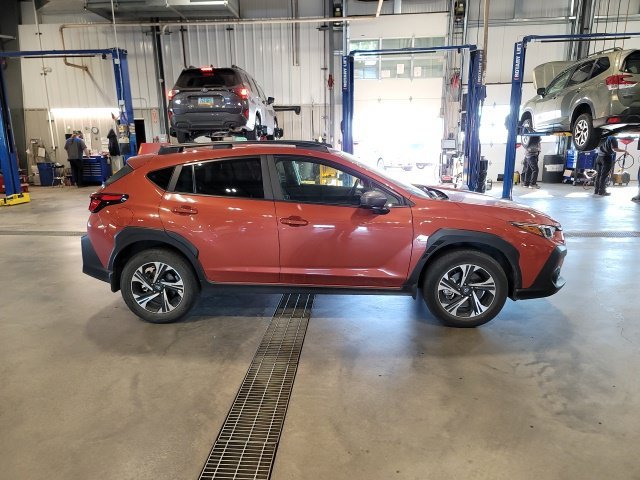 Used 2024 Pearl Subaru Premium image 8