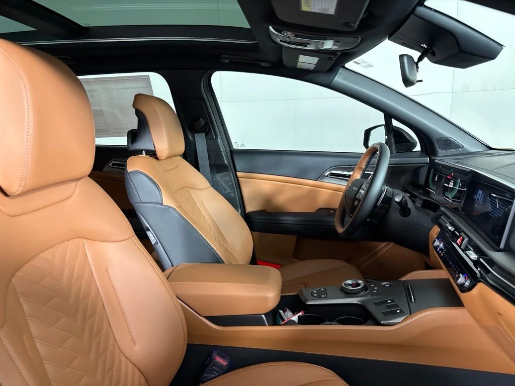 New 2027 Black Kia X-Line image 17