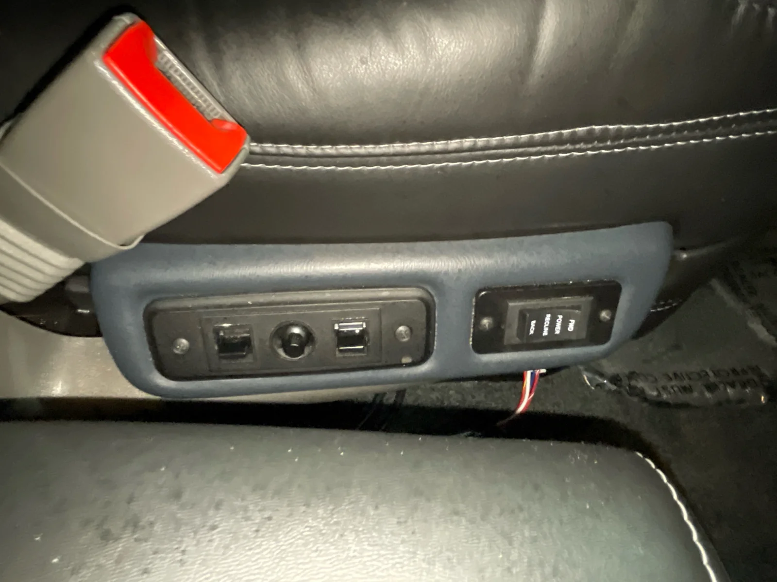 Used 2022 Quicksilver Metallic GMC Work Van image 32