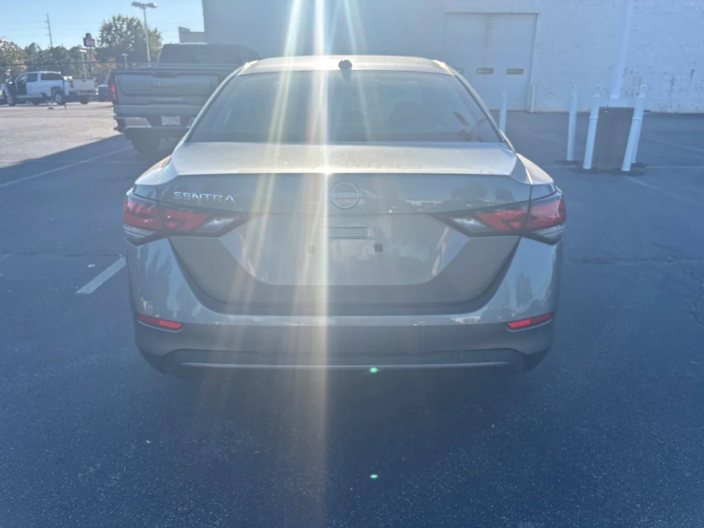 Used 2025 Gray Nissan SV image 4