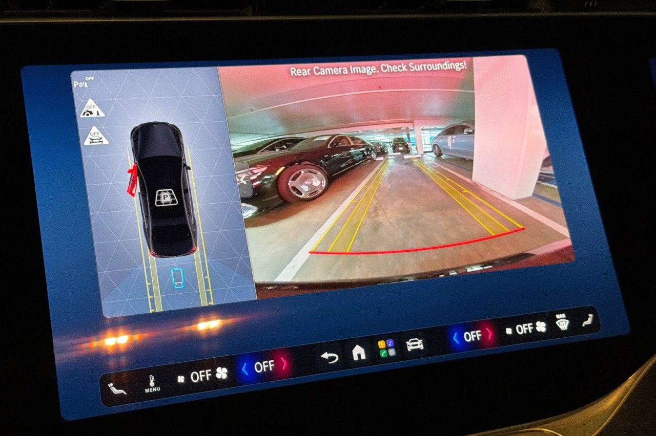New 2027 Obsidian Black Metallic Mercedes-Benz S 580 4MATIC® Sedan image 17