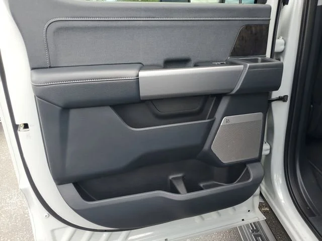 Used 2025 Avalanche Ford XL image 25