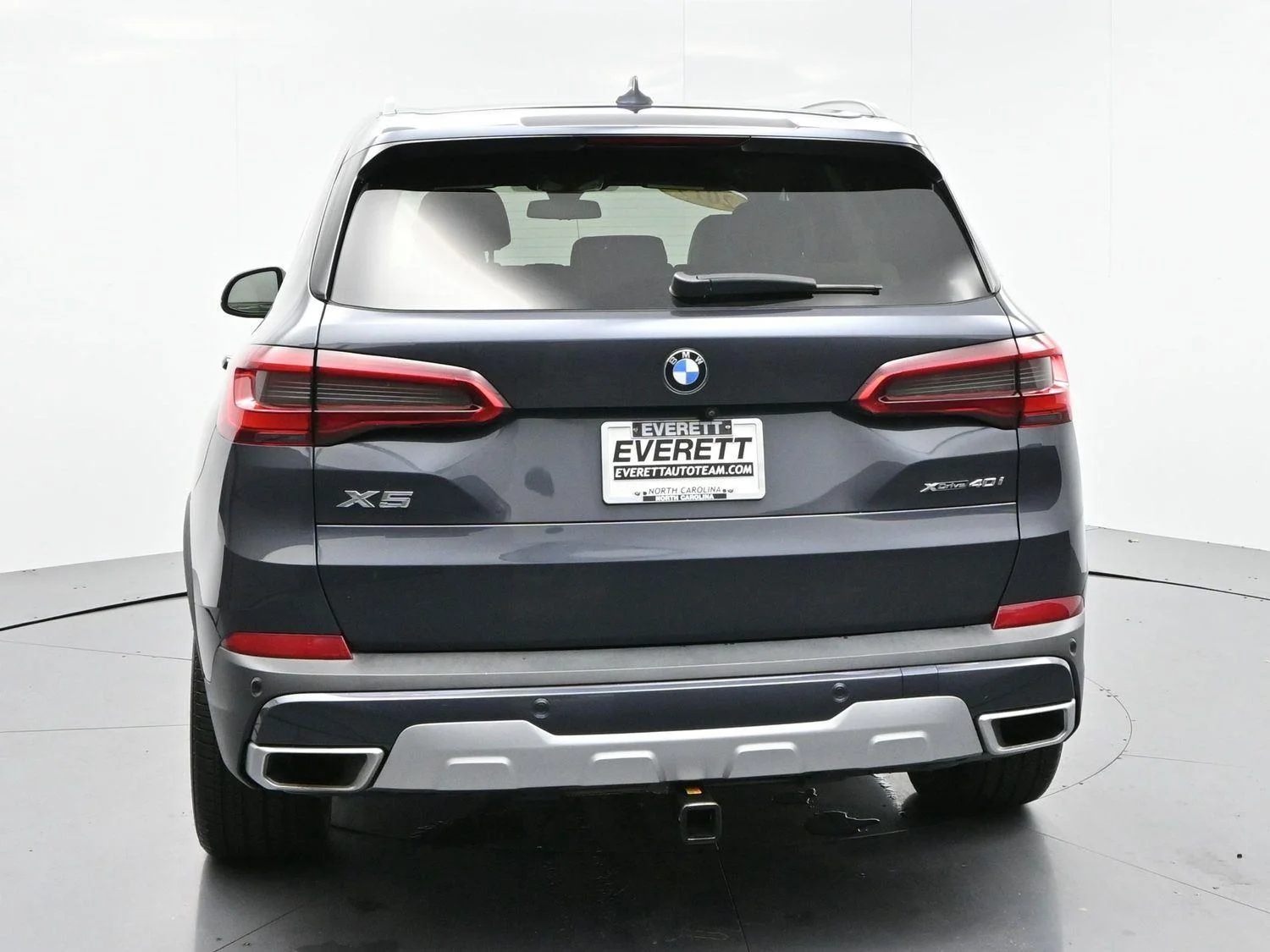 Used 2019 Arctic Gray Metallic BMW xDrive40i image 6