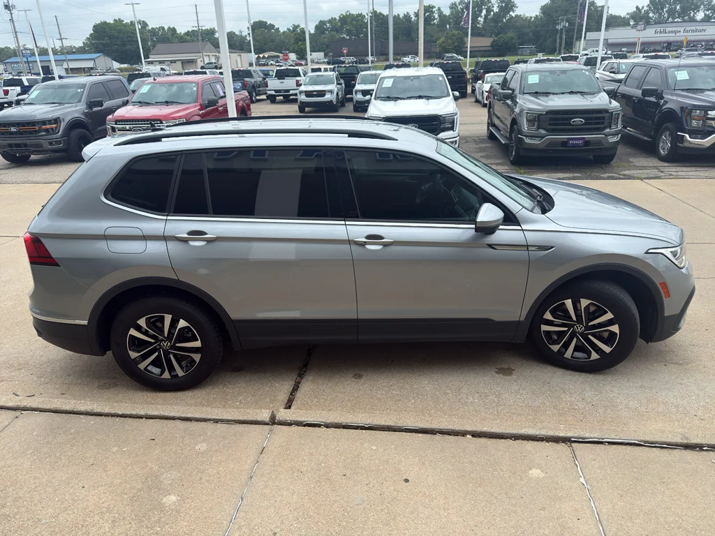 Used 2024 Pyrite Silver Metallic Volkswagen S image 5