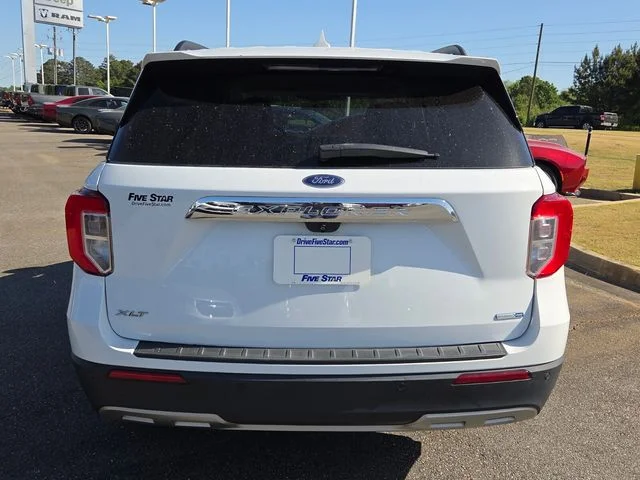 Used 2020 White Ford XLT image 12