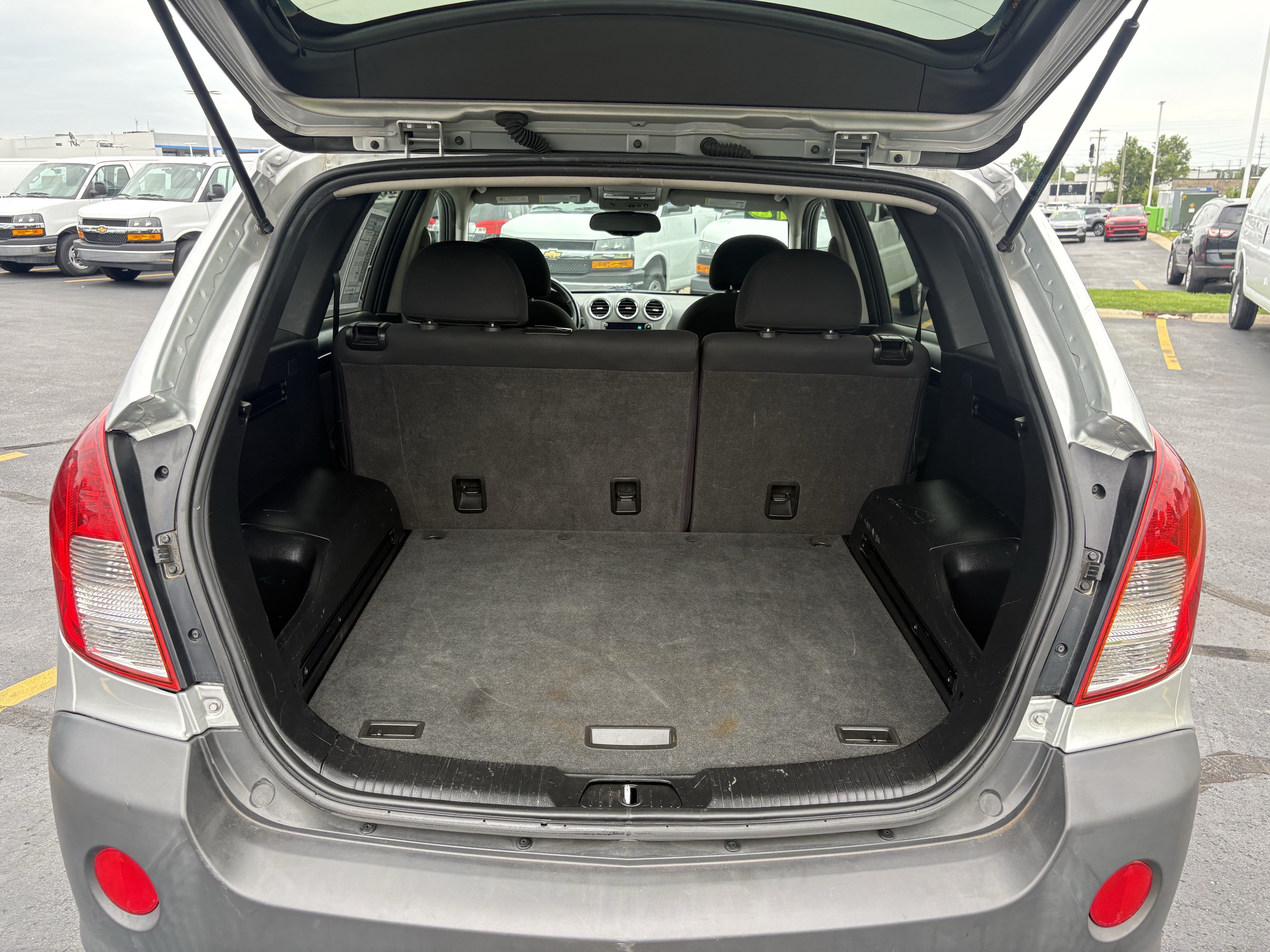 Used 2013 Silver Ice Metallic Chevrolet LS image 19