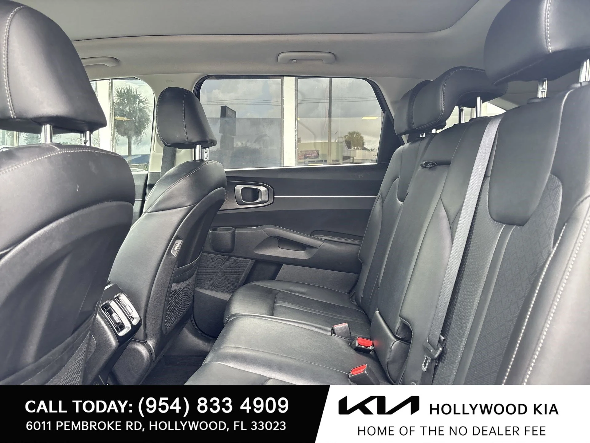 Used 2022 Everlasting Silver Kia S image 22