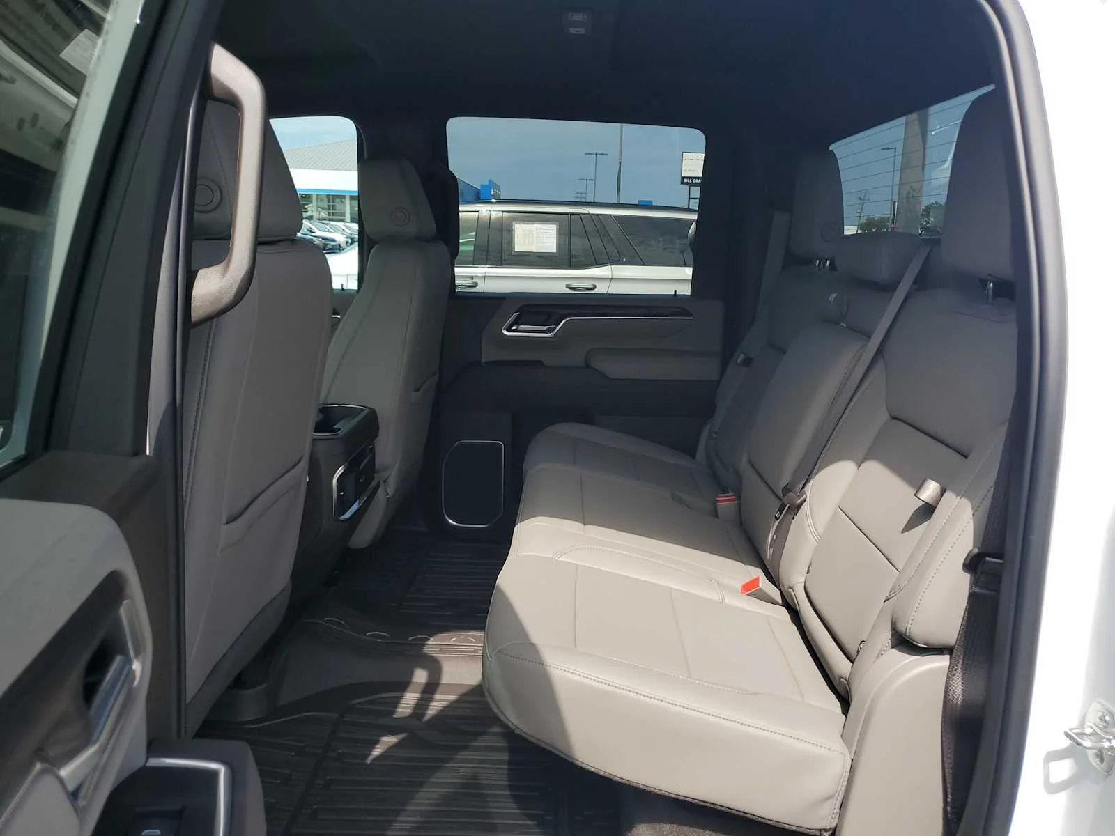 New 2026 Glacier White Tricoat GMC SLT image 21