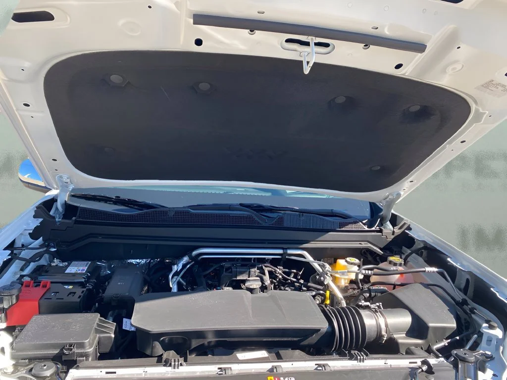 New 2026 Summit White GMC Denali image 31
