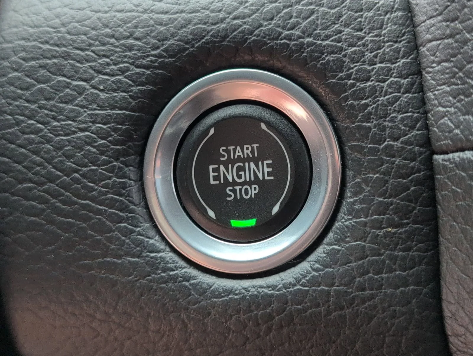 Used 2021 CAYENNE RED TINTCOAT GMC Denali image 22