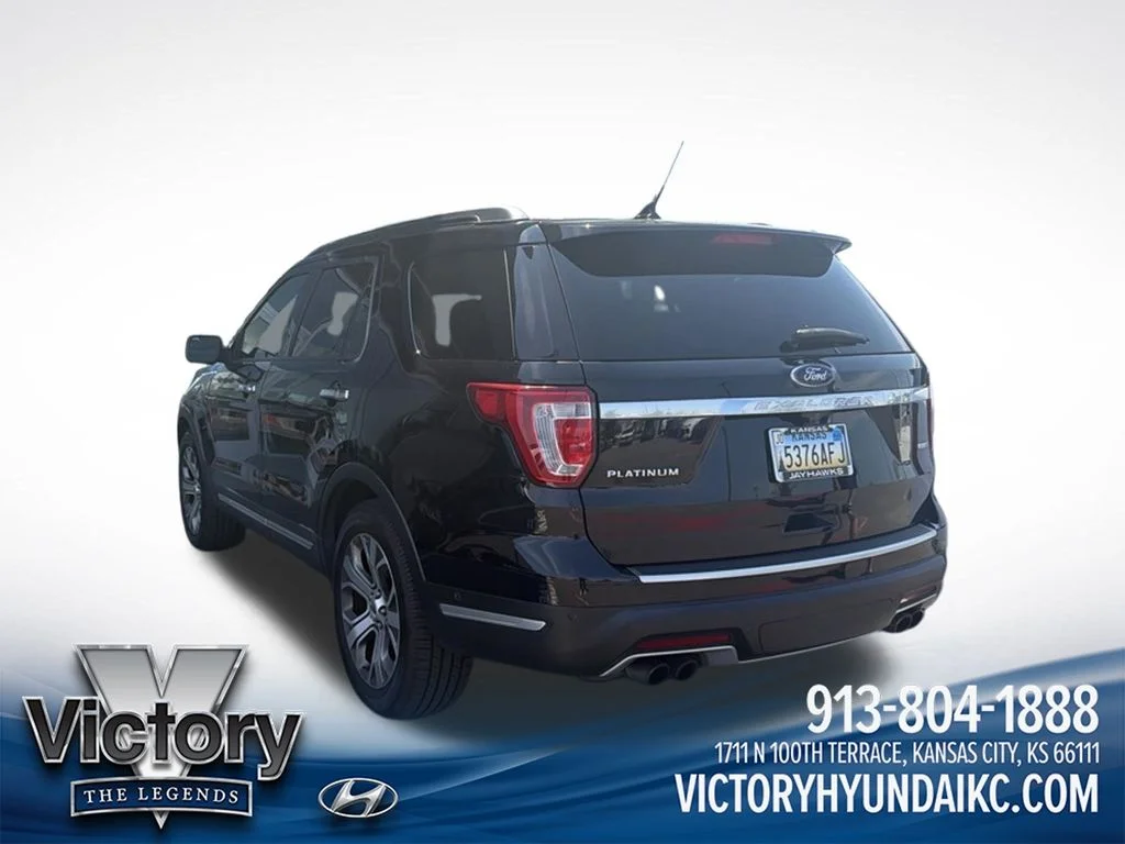 Used 2018 Black Ford Platinum image 3