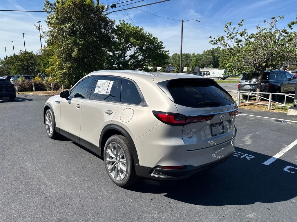 New 2026 Platinum Mazda 3.3 Turbo Preferred image 5