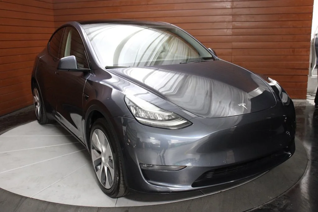 Used 2020 Solid Black Tesla Long Range image 11