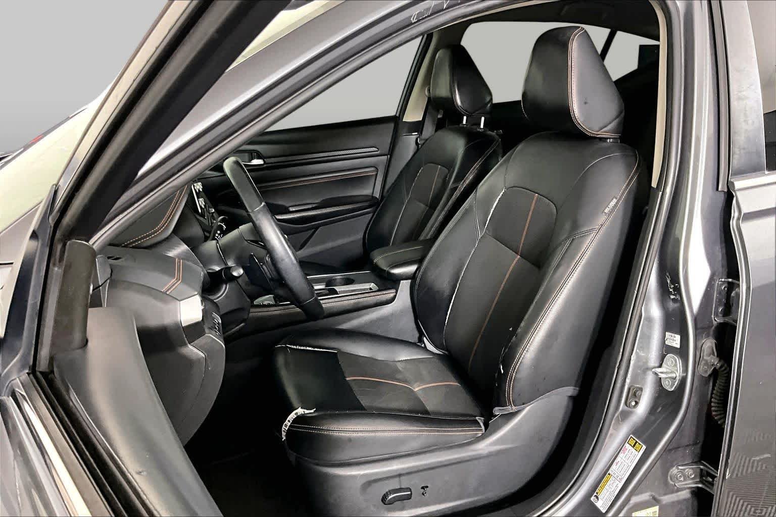 Used 2020 Gun Metallic Nissan 2.5 SR image 8