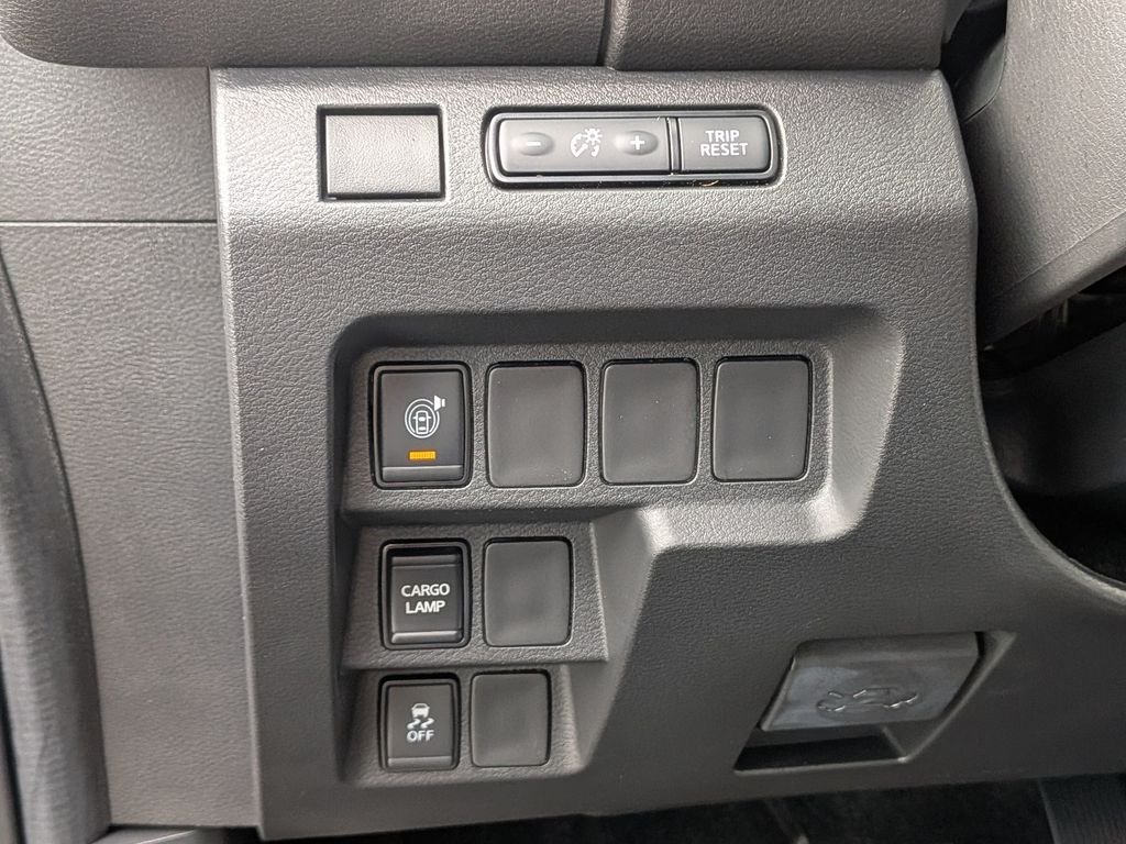 New 2026 Gun Metallic Nissan Crew Cab SV image 19